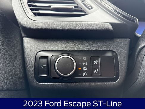 Used 2023 Ford Escape ST-Line image 26