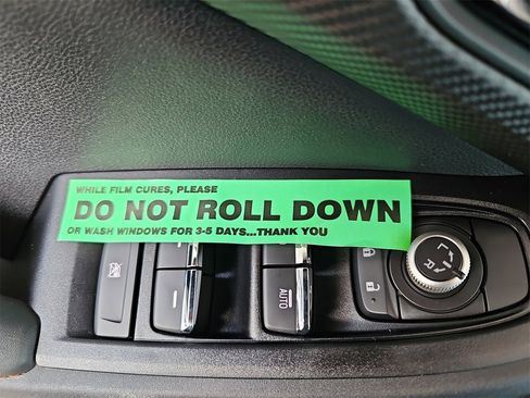 New 2025 Subaru Crosstrek 2.5i Limited w/ Crosstrek Mirror Package image 27