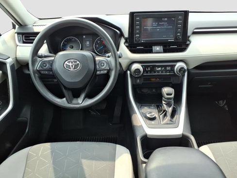 Used 2022 Toyota RAV4 XLE w/ Convenience Package AWD/4WD image 14