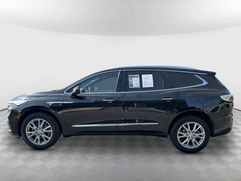 Used 2023 Buick Enclave Premium w/ Experience Buick Package FWD image 4