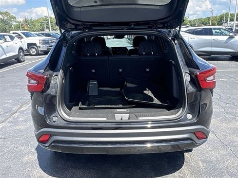 Certified 2024 Chevrolet Trax RS w/ Driver Confidence Package FWD image 23