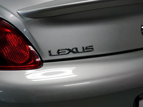 Used 2004 Lexus SC 430 Convertible RWD image 76