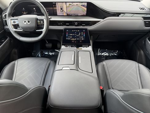 Certified 2026 INFINITI QX80 Luxe w/ Cargo Package RWD image 16