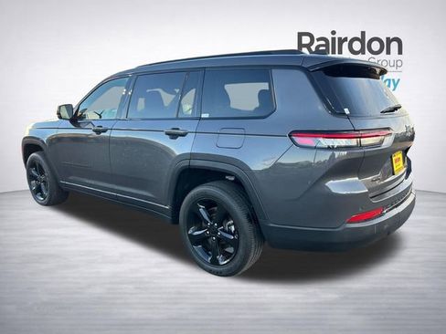 Used 2023 Jeep Grand Cherokee L Altitude image 6