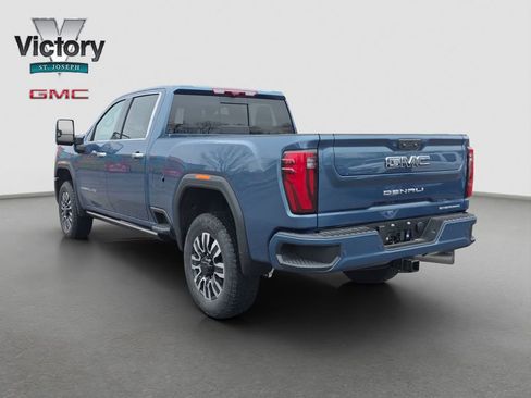 New 2026 GMC Sierra 2500 Denali Ultimate AWD/4WD image 15