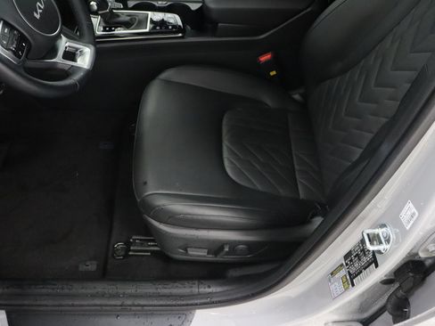 Used 2025 Kia Sportage X-Pro AWD/4WD image 15