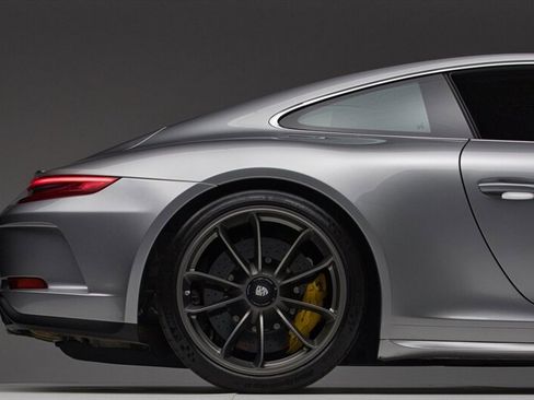Used 2019 Porsche 911 GT3 image 14