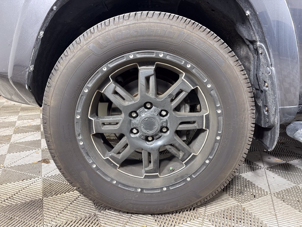 Used 2017 Toyota 4Runner SR5 Premium RWD image 14