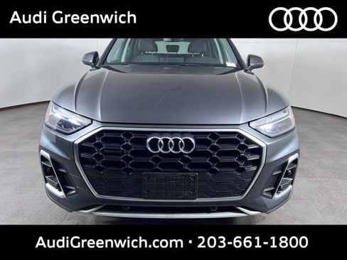 Used 2023 Audi Q5 2.0T Premium w/ Convenience Package AWD/4WD image 2