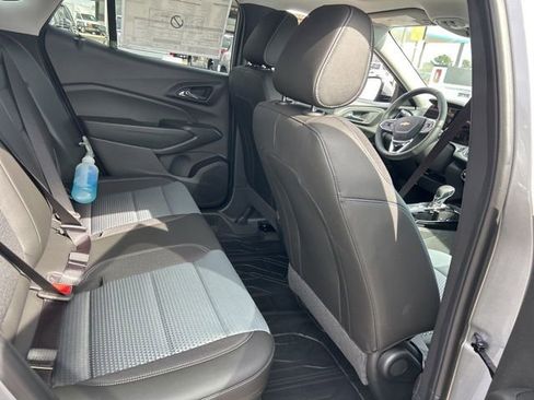 New 2026 Chevrolet Trax LT w/ Sunroof Package image 29