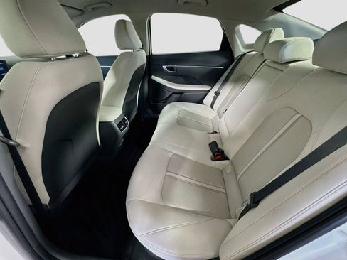 Used 2025 Hyundai Sonata SEL FWD image 26