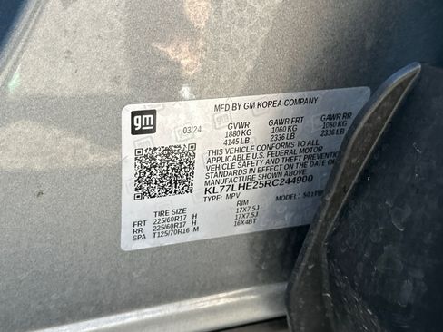 Used 2024 Chevrolet Trax LT w/ Driver Confidence Package image 33