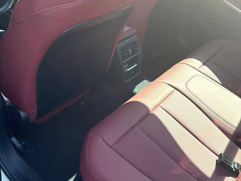 Certified 2024 BMW 330i Sedan w/ Premium Package RWD image 6