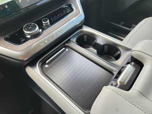 New 2026 Ford Expedition Platinum AWD/4WD image 15