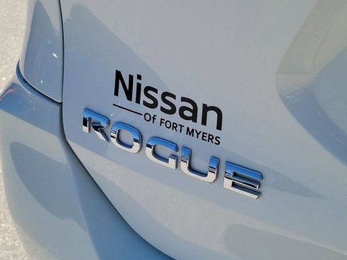 Used 2020 Nissan Rogue S image 13