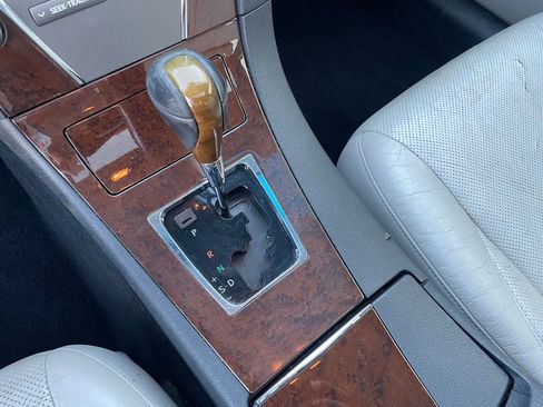 Used 2010 Lexus ES 350 w/ Luxury Package image 45