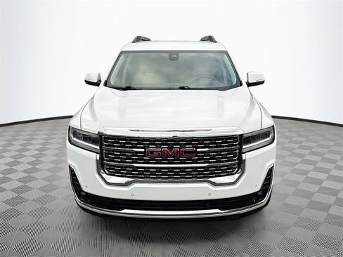 Used 2023 GMC Acadia Denali image 2
