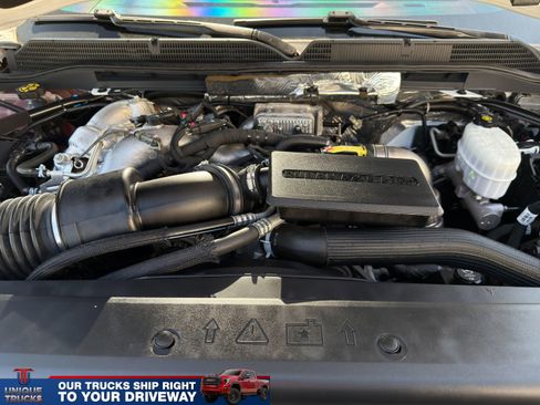 Used 2018 GMC Sierra 2500 Denali w/ Duramax Plus Package AWD/4WD image 14
