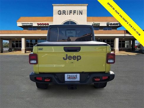 Used 2023 Jeep Gladiator Mojave w/ Cold Weather Group image 8