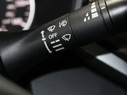 Used 2024 Nissan Altima 2.5 SV FWD image 33