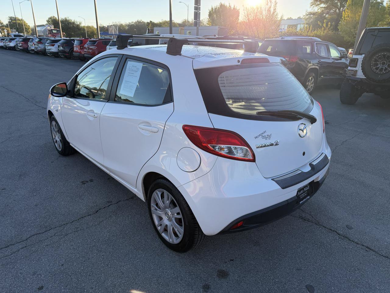 Used 2012 MAZDA MAZDA2 Sport FWD image 5