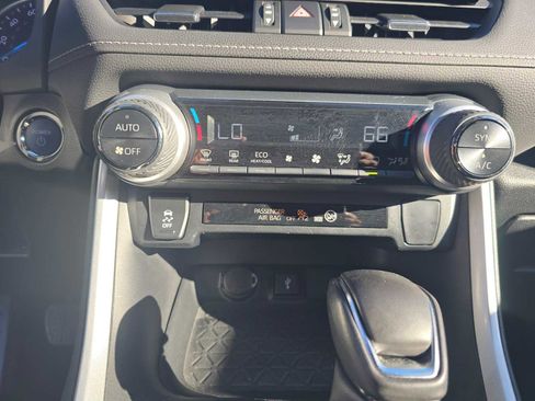 Certified 2022 Toyota RAV4 XLE Premium image 28