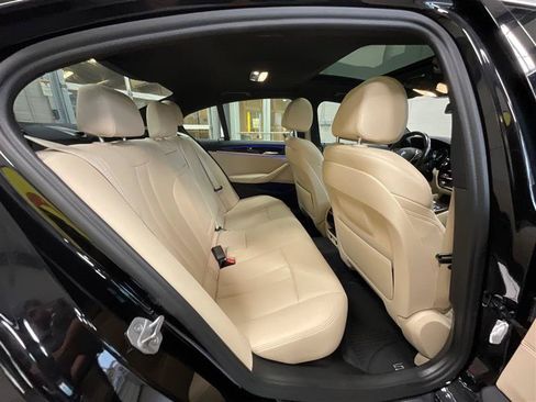 Used 2018 BMW 530i w/ Premium Package RWD image 23