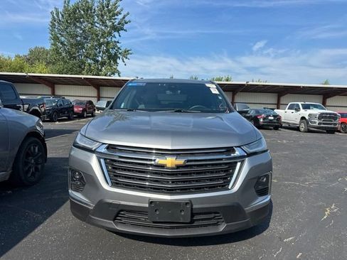 Used 2023 Chevrolet Traverse LT w/ LT Premium Package AWD/4WD image 18