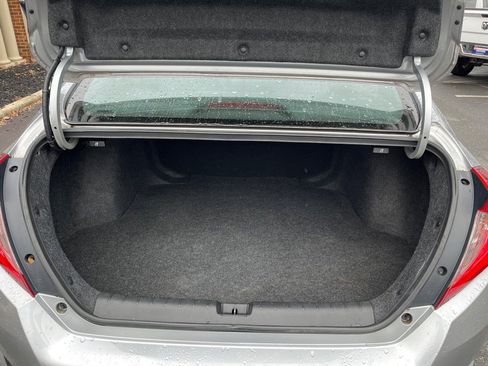 Used 2020 Honda Civic Sport image 12