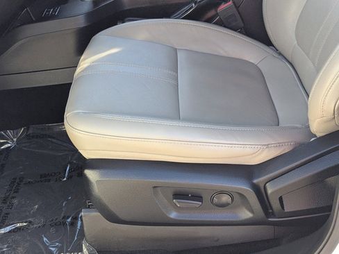 Used 2021 Ford Ranger Lariat w/ Equipment Group 501A High image 19