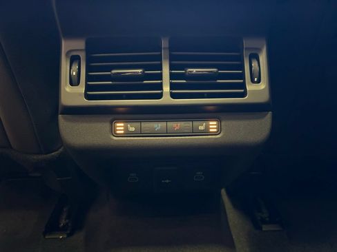 New 2026 Land Rover Range Rover Evoque Dynamic SE AWD/4WD image 16