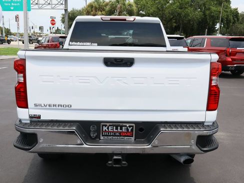 Used 2022 Chevrolet Silverado 2500 LT AWD/4WD image 8