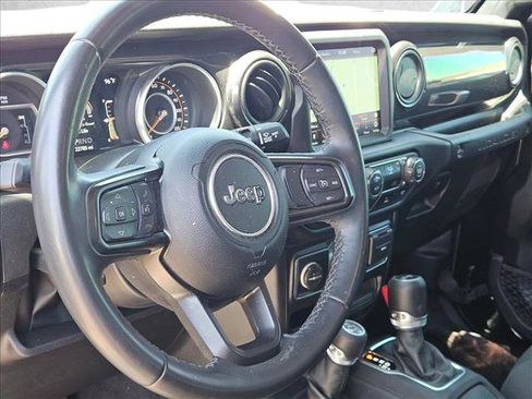 Used 2022 Jeep Wrangler Unlimited Sport AWD/4WD image 9