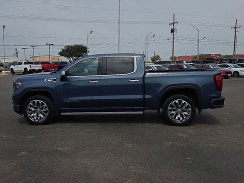 Used 2024 GMC Sierra 1500 Denali w/ Denali Reserve Package image 2