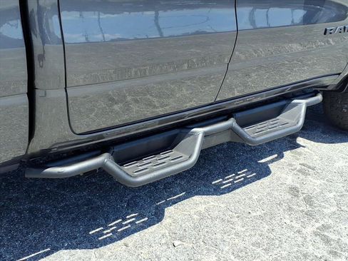 Used 2022 RAM 1500 Big Horn AWD/4WD image 29