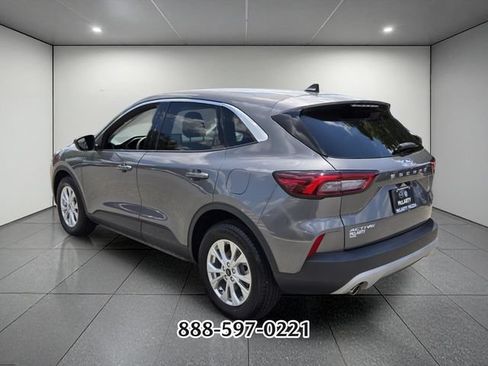 Used 2023 Ford Escape Active FWD image 3