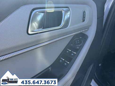 New 2026 Ford Explorer Active w/ Active Comfort Package image 9