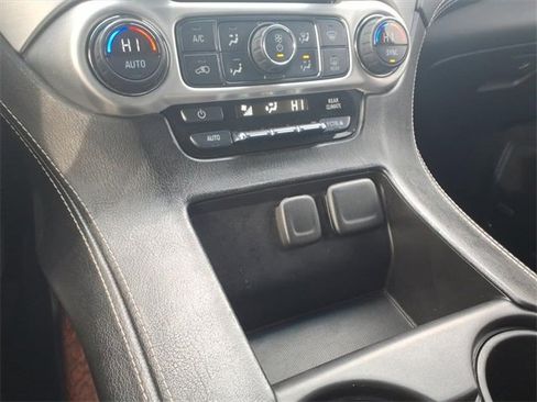 Used 2016 GMC Yukon SLE w/ HD Trailering Package image 18