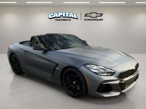 Used 2022 BMW Z4 M40i w/ Premium Package image 7