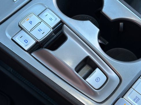 Used 2020 Hyundai Kona Limited image 28