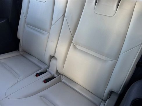 Used 2022 MAZDA CX-9 Signature image 18