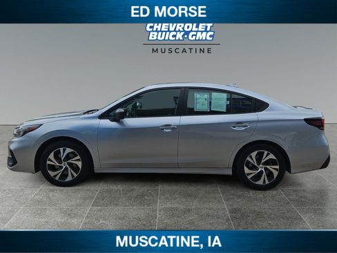 Used 2025 Subaru Legacy AWD/4WD image 2
