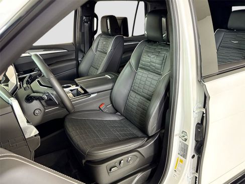 Used 2025 Cadillac Escalade V w/ LPO, Floor Liner Package AWD/4WD image 14