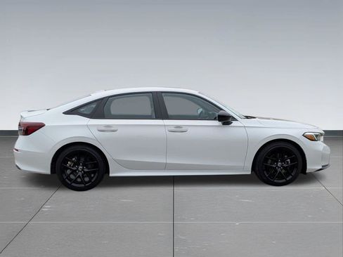 Used 2025 Honda Civic Sport image 7