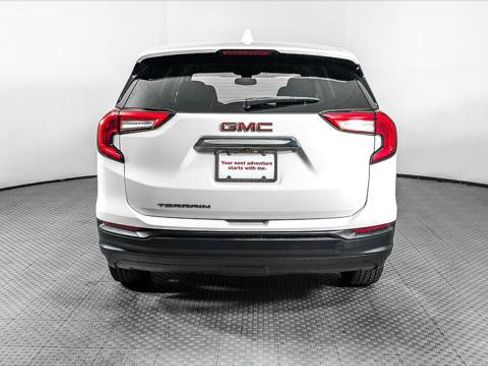 Used 2022 GMC Terrain SLE FWD image 7