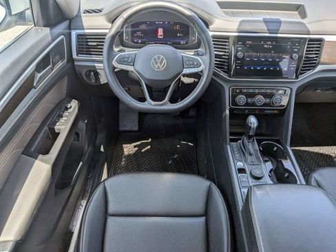 Certified 2023 Volkswagen Atlas SE AWD/4WD image 16
