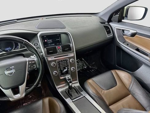 Used 2015 Volvo XC60 T6 Platinum FWD image 21