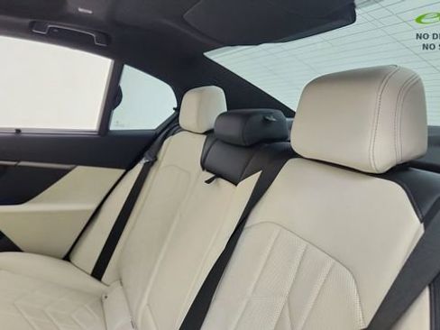Used 2026 BMW 530i RWD image 29
