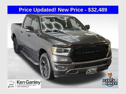 Used 2023 RAM 1500 Laramie AWD/4WD image 1