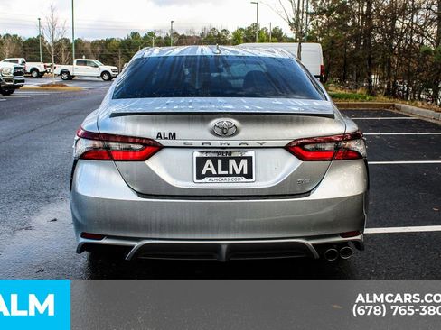 Used 2023 Toyota Camry SE image 11